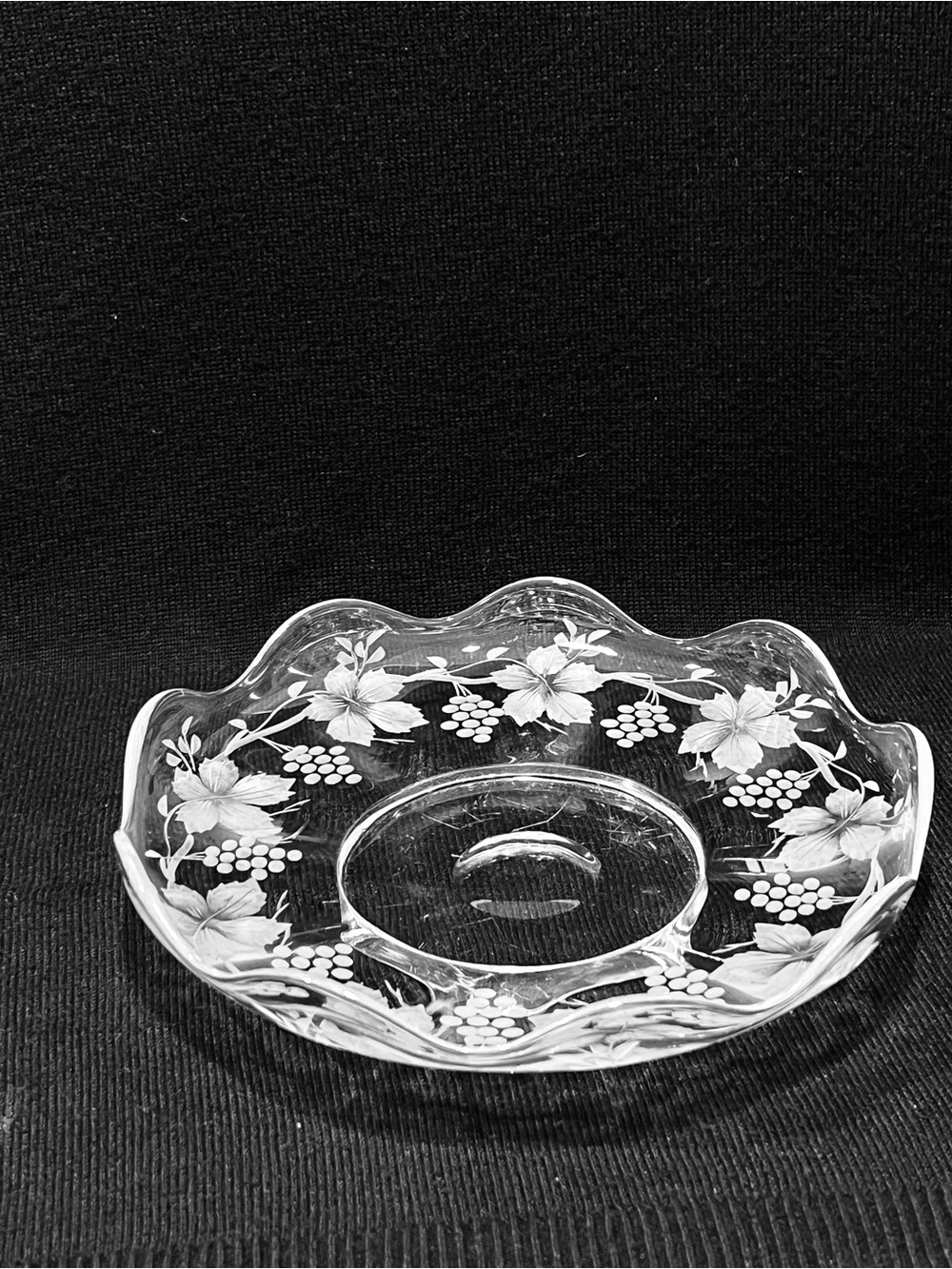 Vintage Heisey Plantation Gardenia Etched Glass Bowl 6”